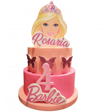 Deliziosa torta di compleanno barbie decorata isolata su sfondo trasparente